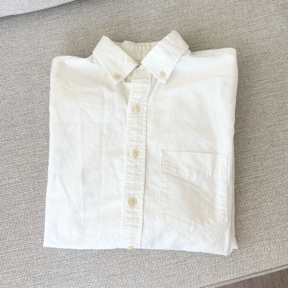 Banana Republic White Untucked Standard Fit Button Down Shirt